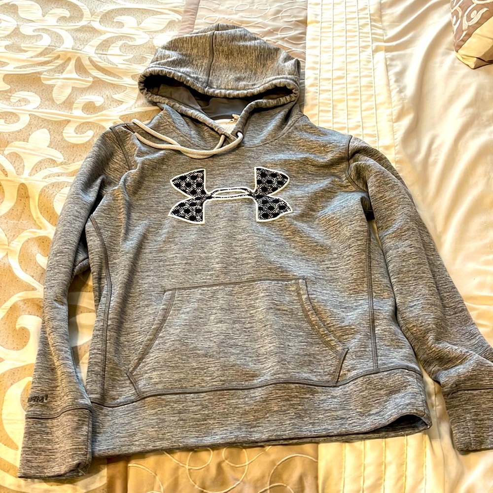 Under Armour Sweatshirt